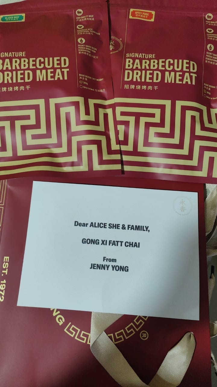 Customer photo review of BBQ Spicy Pork Dried Meat Bakkwa