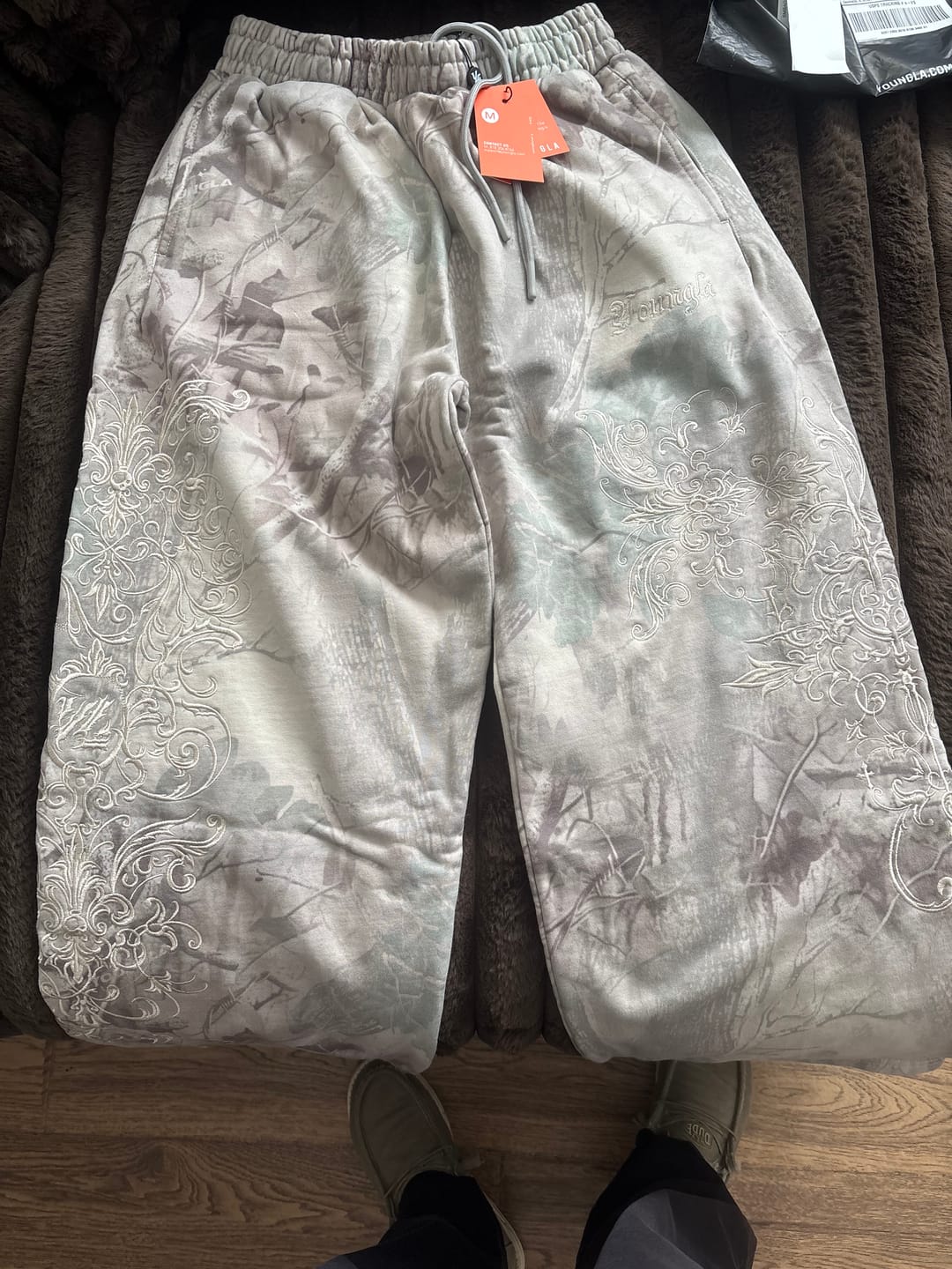 Customer photo review of 2061 - Threadmark Sweats