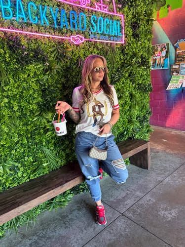 Customer photo review of New Balance 9060 Gray/Red