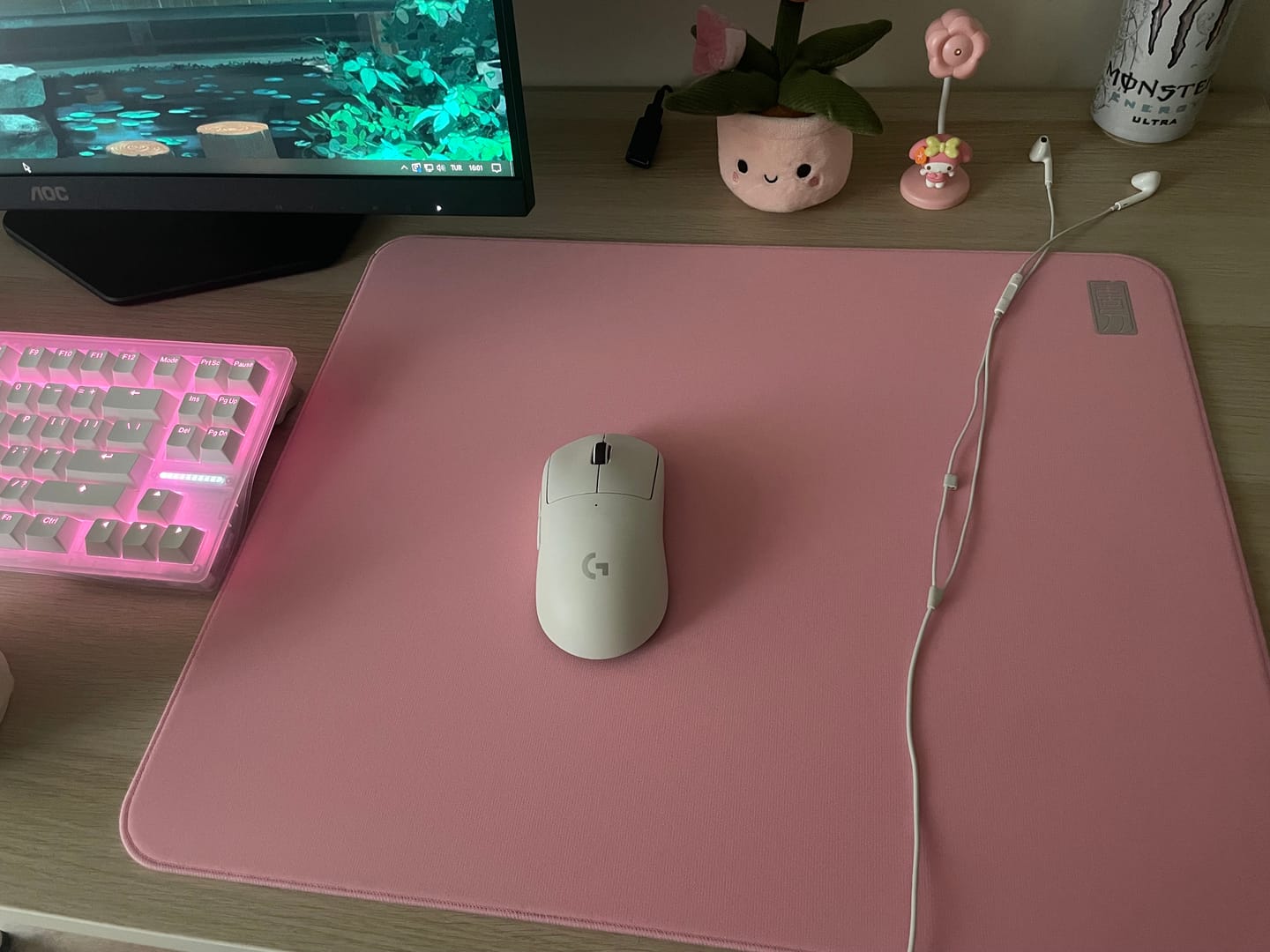 Customer photo review of ESPTiger Shan Hai Series [Tang Dao] Poron Mousepad - Pembe