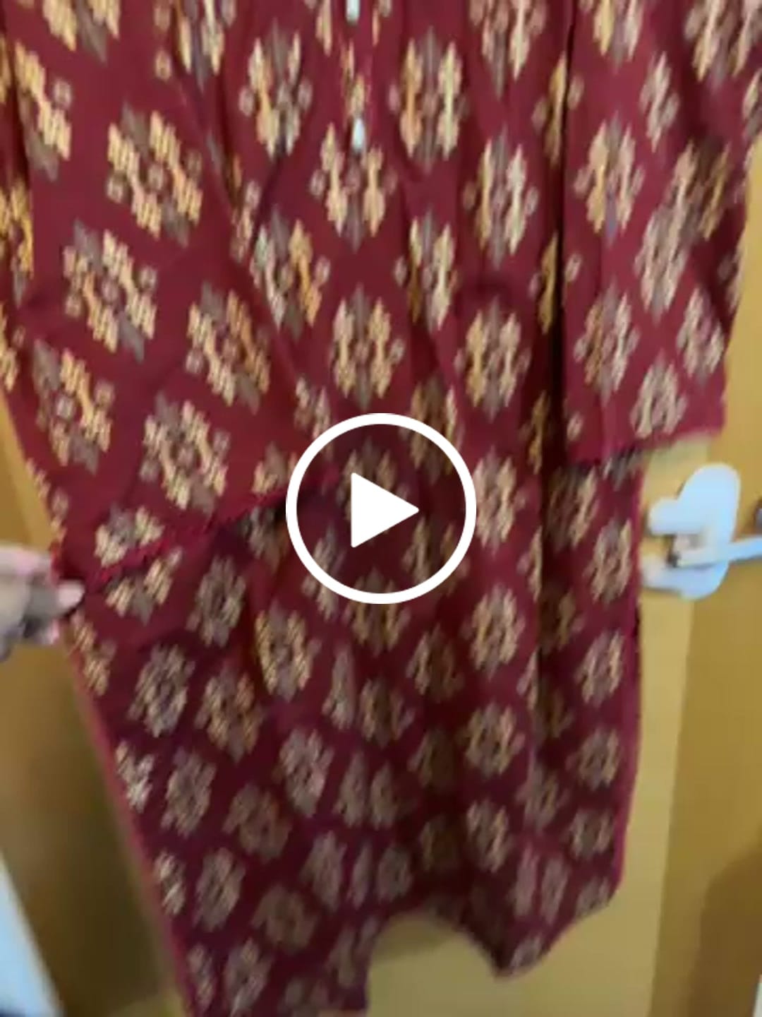 Customer video review of Rozi - Exclusive Khaddar Outfit with Multani Shawl - Ready to Wear - Warm Fabric SB137