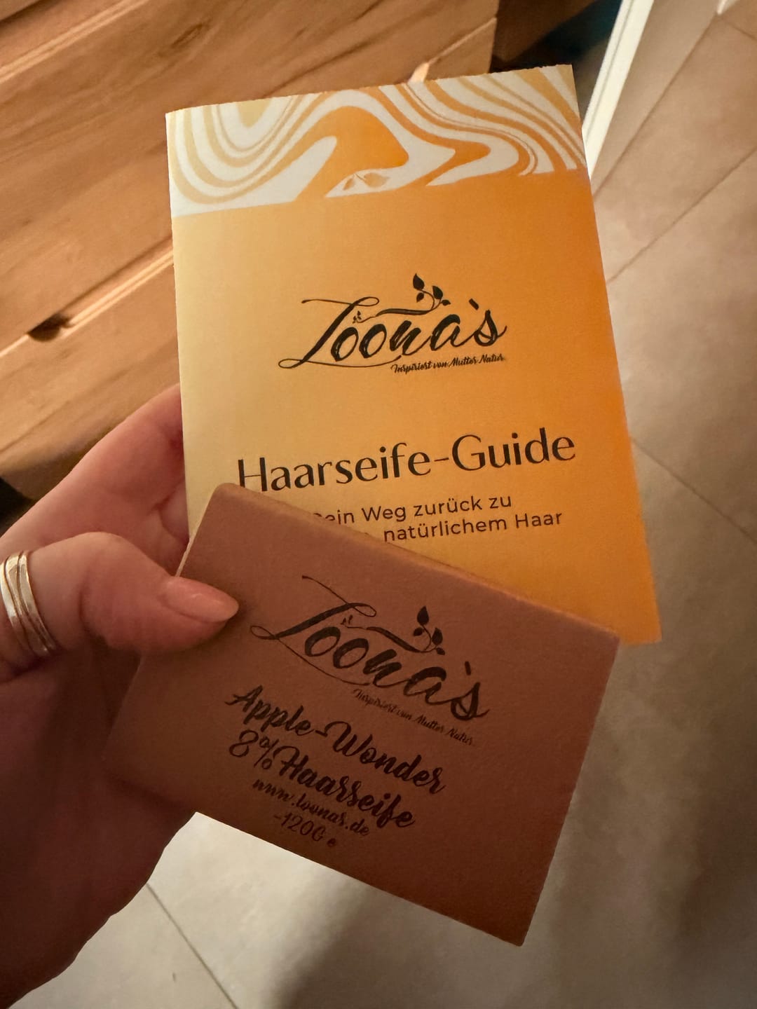 Customer photo review of Loona's Haarseife-Set mit Sisalsäckchen (Finde deine Haarseife)
