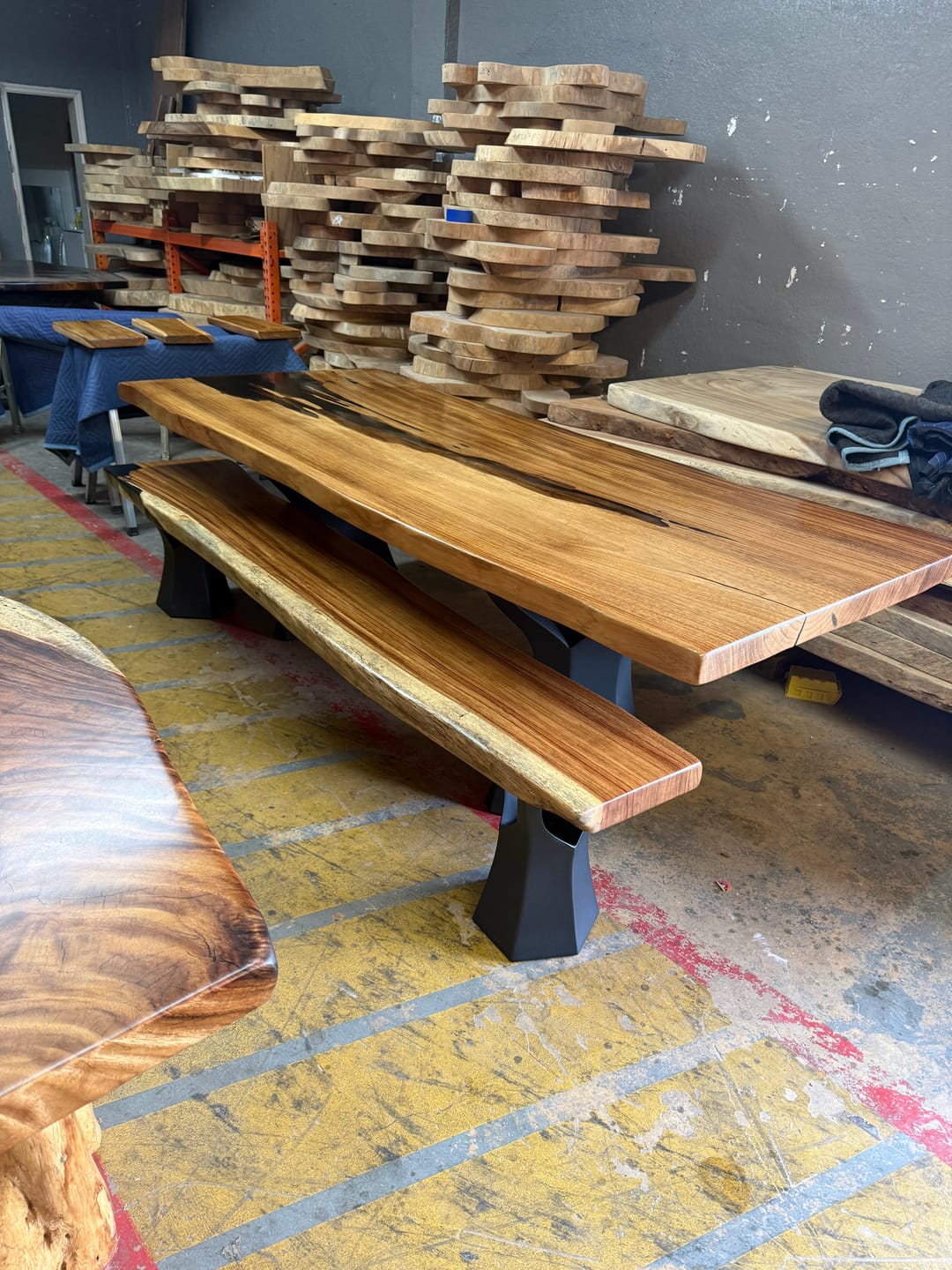 Customer photo review of Metal Table Legs 413 | 451 Ramo 28.2" H for DIY Projects