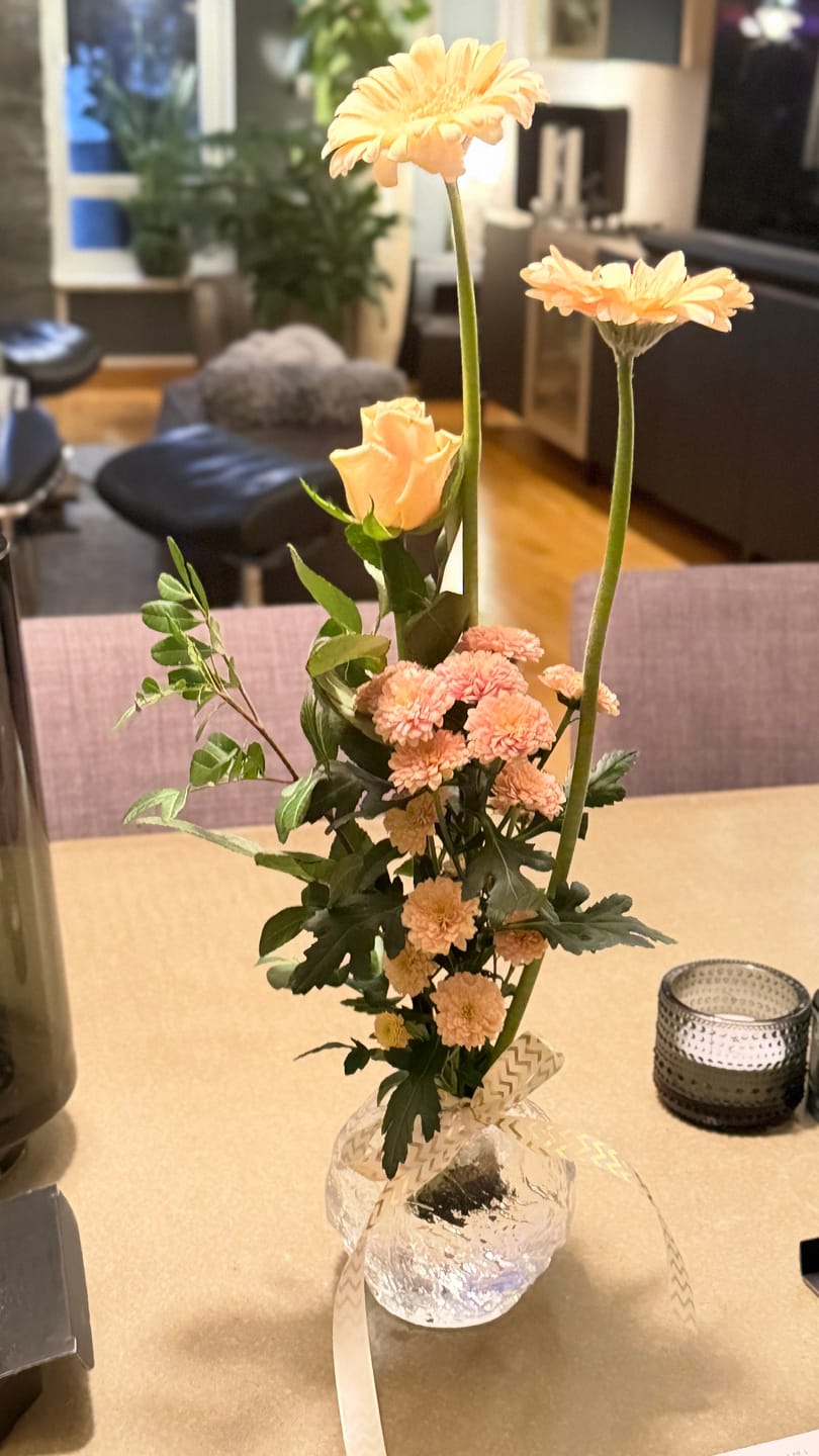 Customer photo review of Kenzan 34 mm Flower Frog