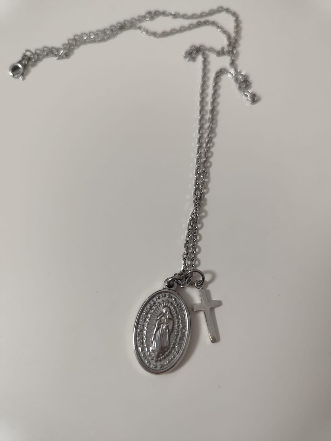 Customer photo review of Collar Virgen de Guadalupe