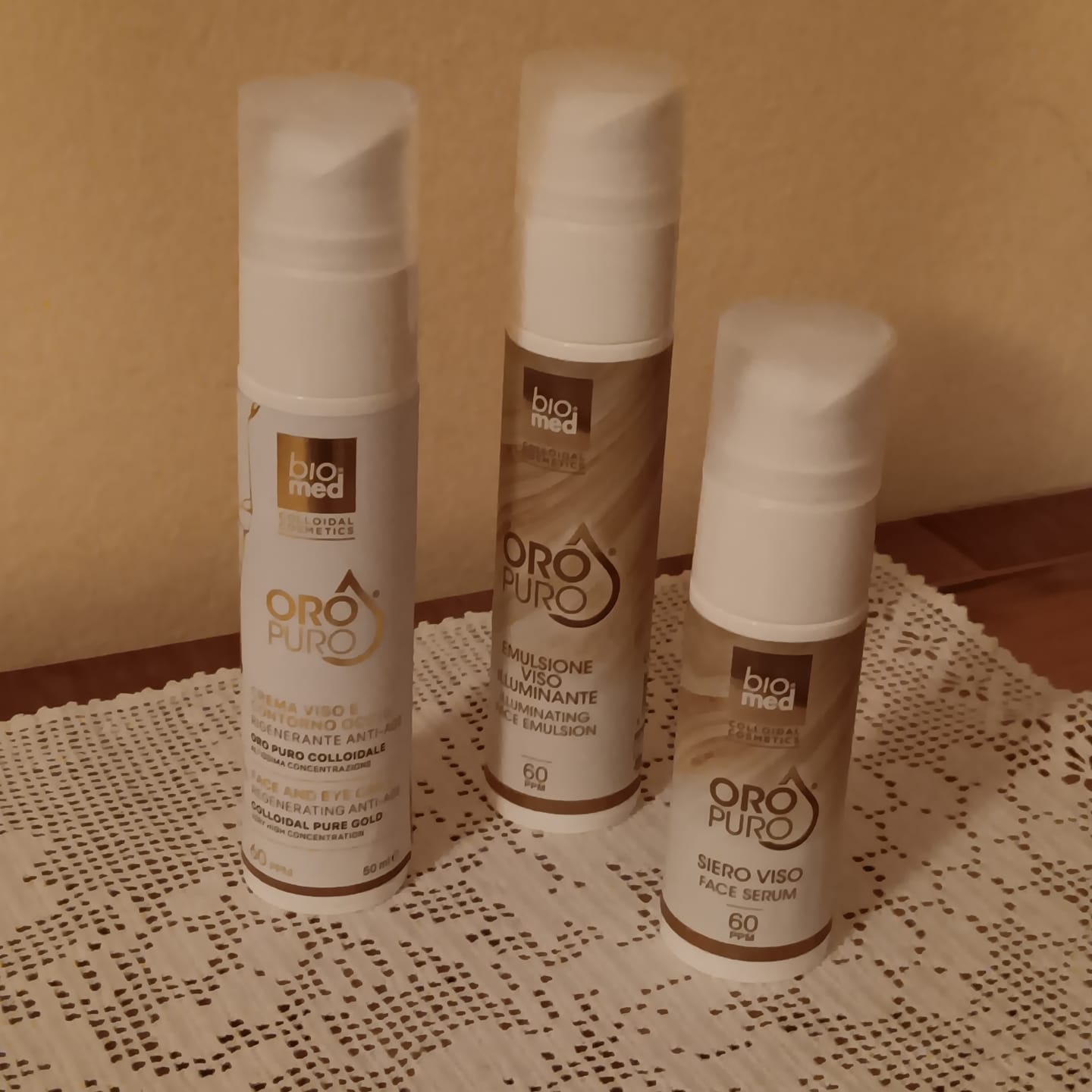 Customer photo review of Crema viso e contorno occhi rigenerante all'Oro puro - 50ml
