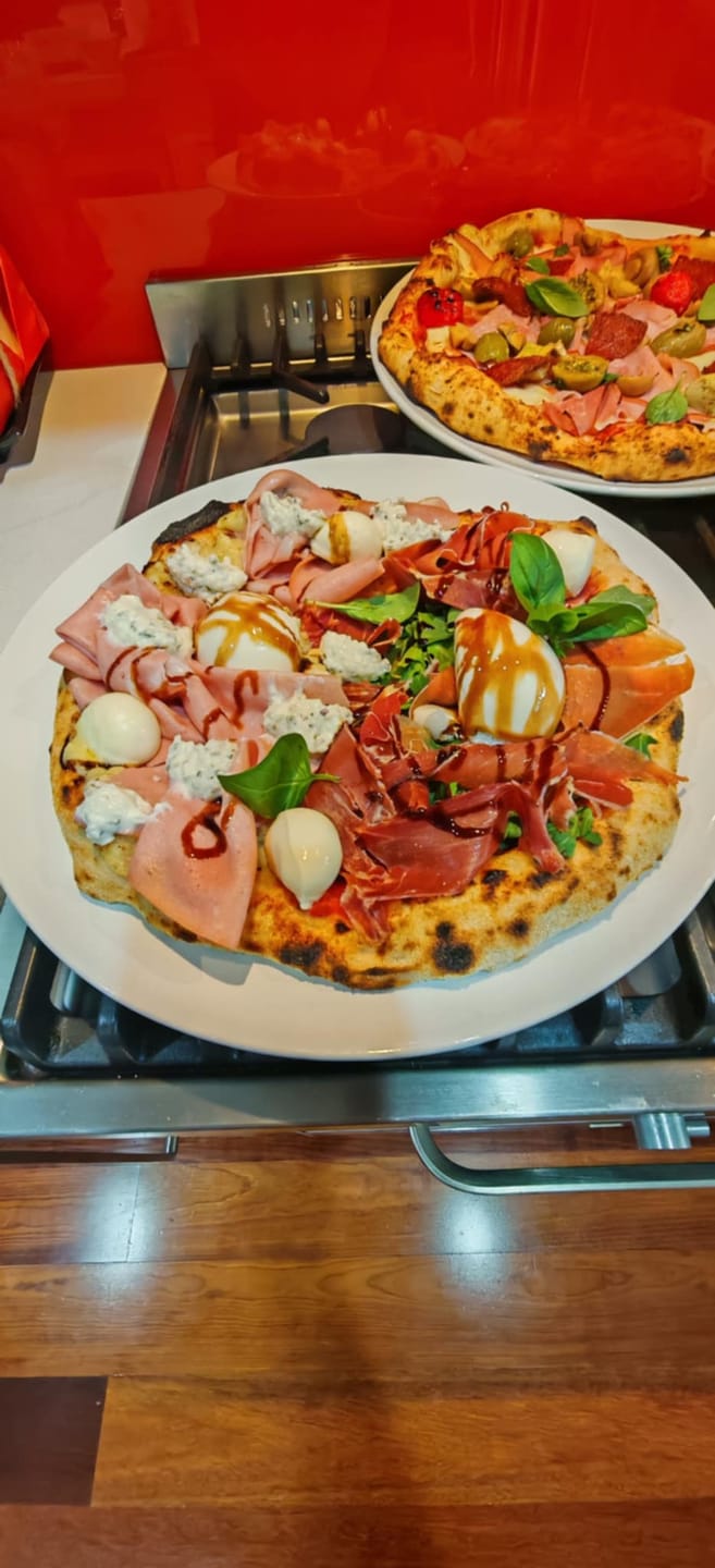 Customer photo review of FAVO 17" Rotating Stone Pizza Oven