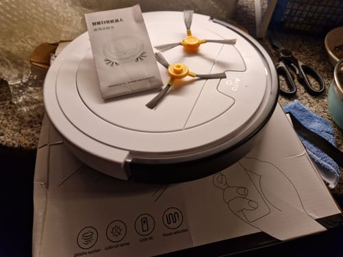 Customer photo review of HOME BUDDY –  3 in 1 Saugroboter mit Wischfunktion