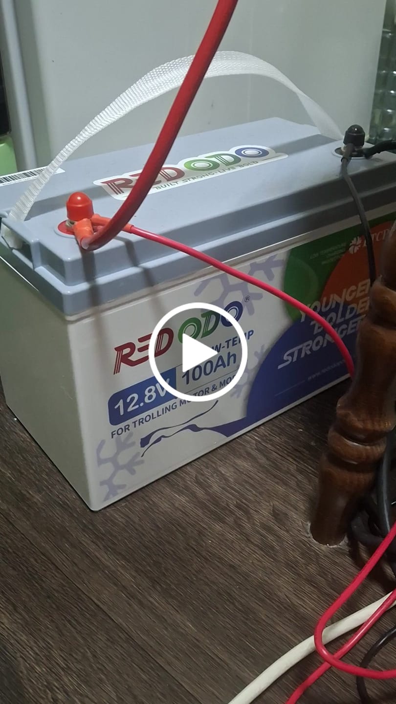 Customer video review of 【Україна】0% ПДВ - Redodo 12V 100Аh низькотемпературний LiFePO4 акумулятор глибокого циклу BMS 100A