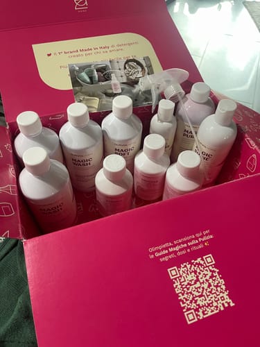 Customer photo review of Magic Wash - Il Detersivo Professionale per un Bucato Perfetto
