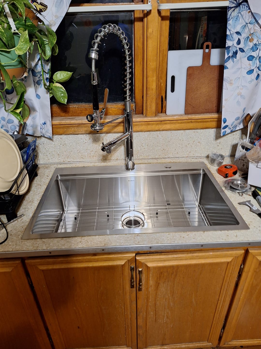 Customer photo review of Klempner Professional Pull Down Spray Dual Handle Swivel Spout Kitchen Faucet