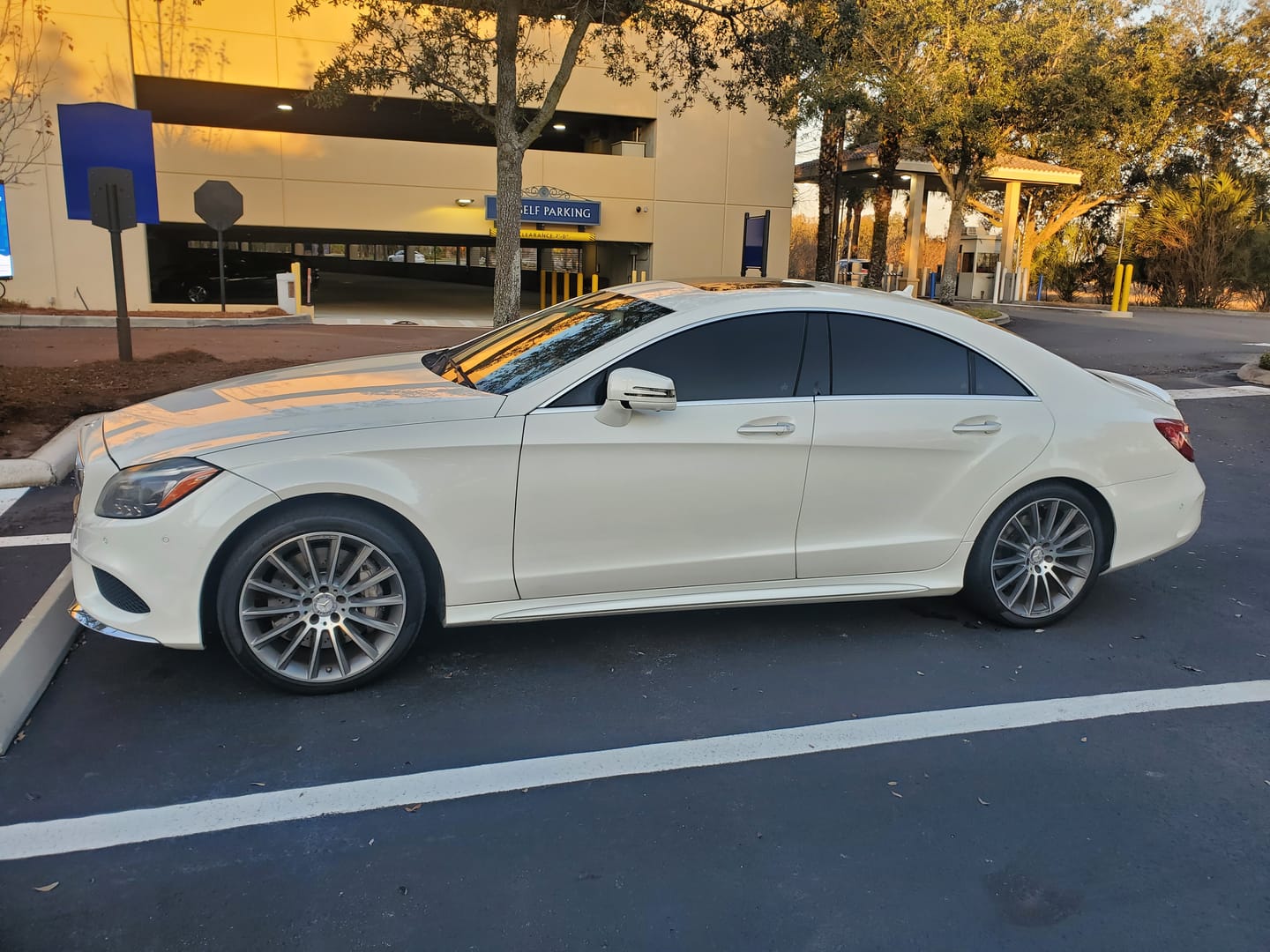 Customer photo review of 2012-2018 Mercedes-Benz CLS550 RWD Air Suspension Conversion Kit with Warning Light Fix (MJ24FM)
