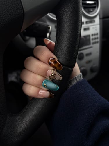 Customer photo review of Custom Nails