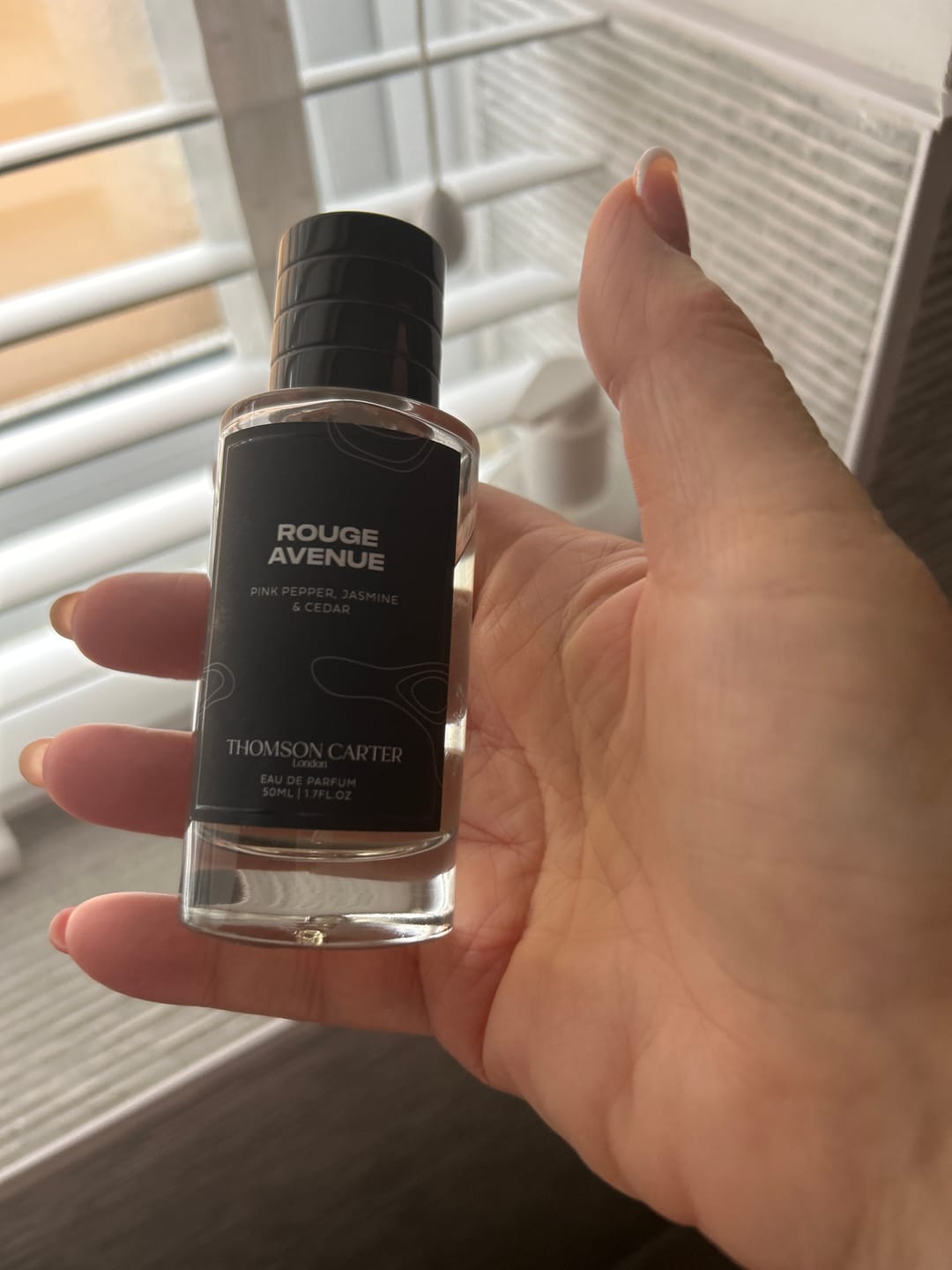 Customer photo review of Rouge Avenue | Eau de Parfum