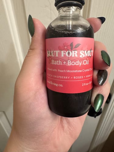 Customer photo review of Slut for Smut Bath & Body Oil
