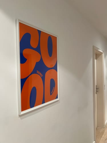 Kundenbewertung mit Foto zu Good things happen | Typografie-Poster