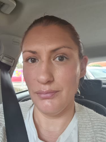 Customer photo review of Magic Skin Changing Foundation