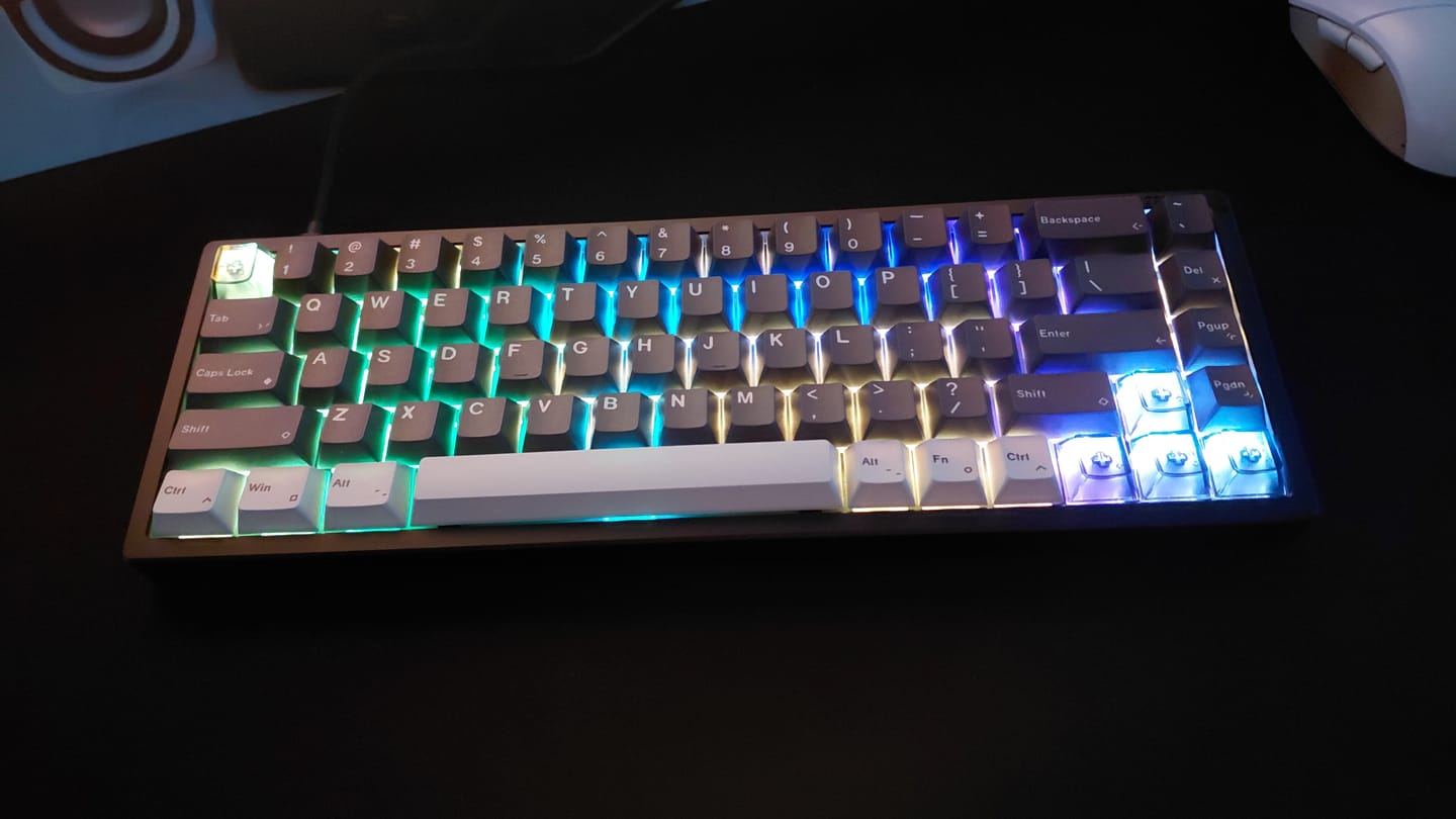 Customer photo review of LUMINKEY Magger68 Alüminyum Klavye (Manyetik Switch / HE)