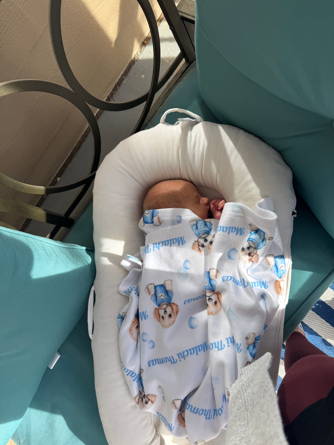 Customer photo review of Puppies blue personalized baby boy blanket