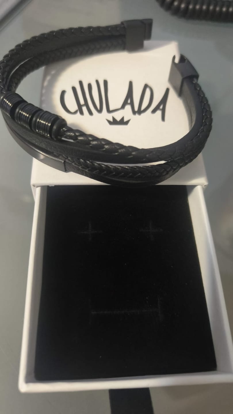 Customer photo review of Pulsera Sequel - Piel Natural
