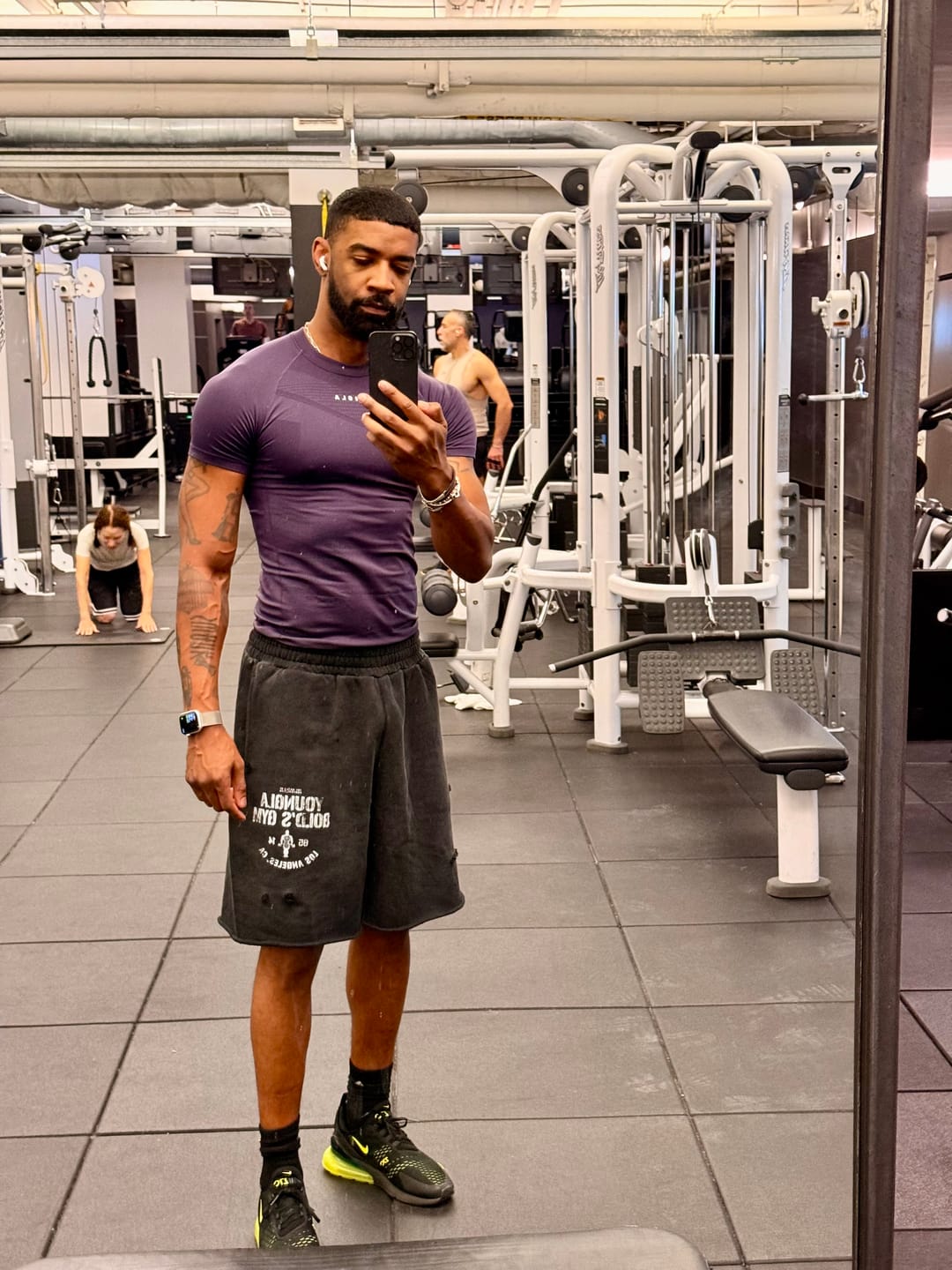 Customer photo review of 1014 - Gold's Iron Legacy Shorts