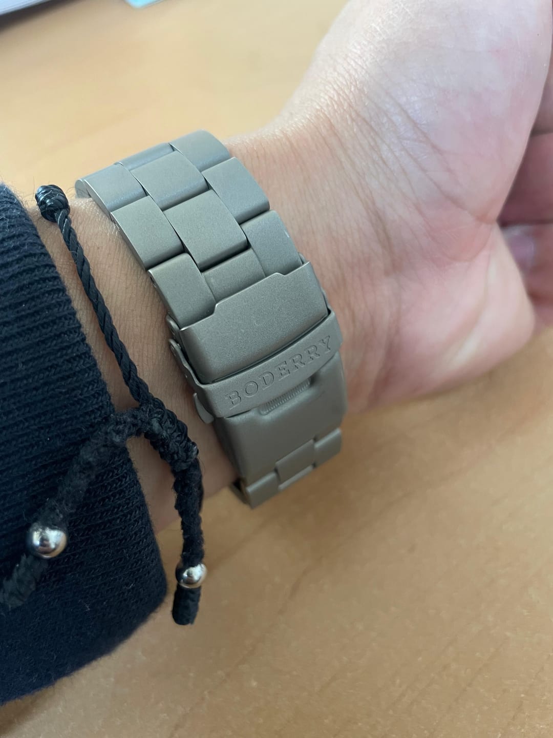 Customer photo review of VOYAGER - 100M Waterproof Titanium Automatic Field Watch | Volcanic Gray-bracelet