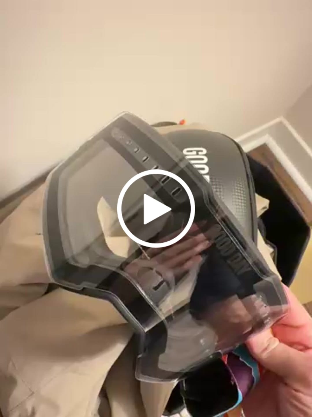 Customer video review of The Valorie Snow Goggle - Photochromic Black Lens