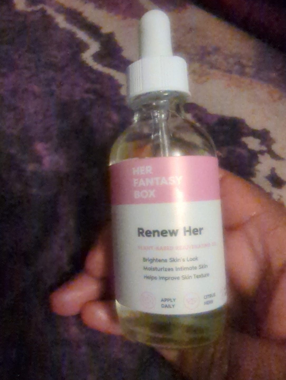 Customer photo review of Her Fantasy Box Renew Her Yoni Oil - For Dryness, Ingrown Hair, Dark Marks & Scars