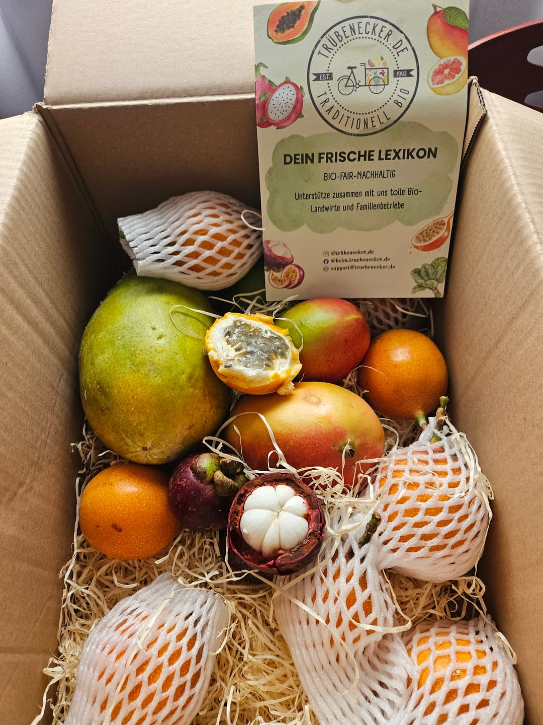 Customer photo review of Mango & Granadilla Box