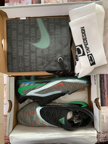 Customer photo review of Phantom 6 x EA Sports Elite Low FG