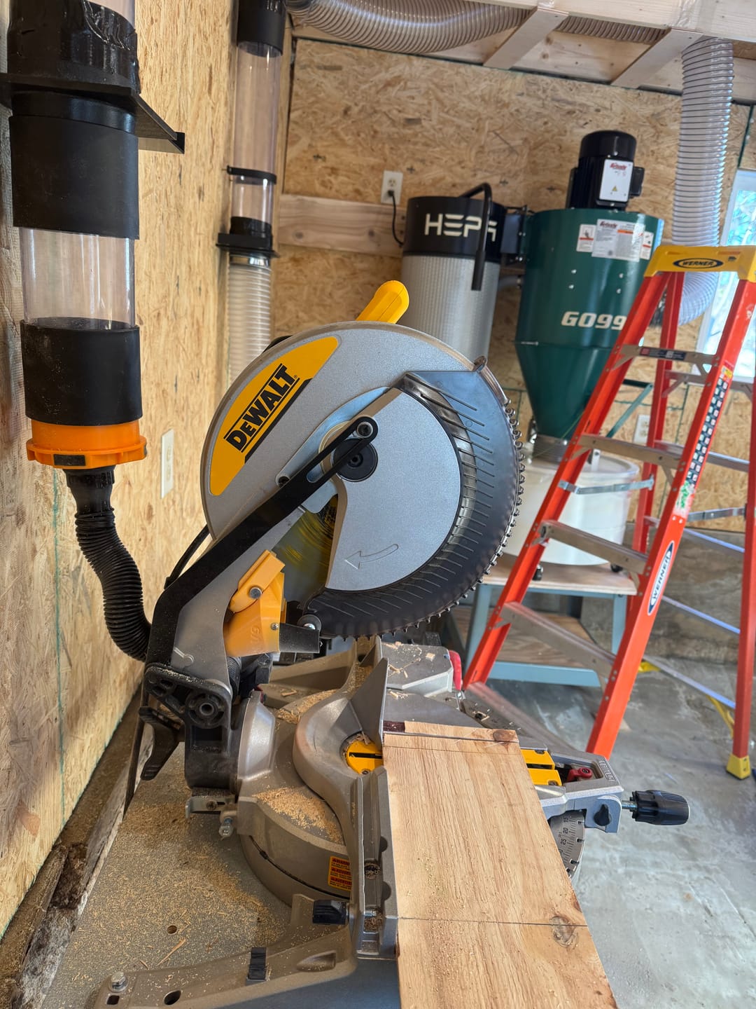 Customer photo review of Dewalt DW715/716 12" Non-Sliding Miter Saw Dust Collection