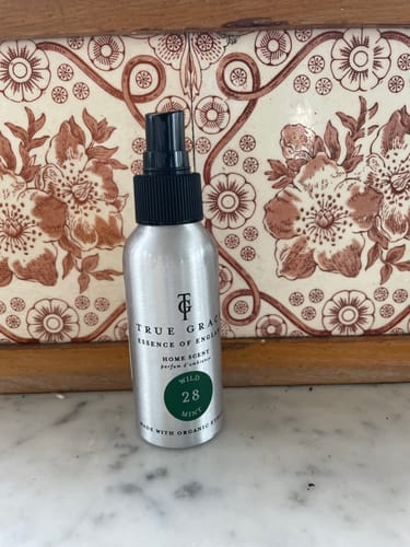 Customer photo review of Wild Mint Room Spray