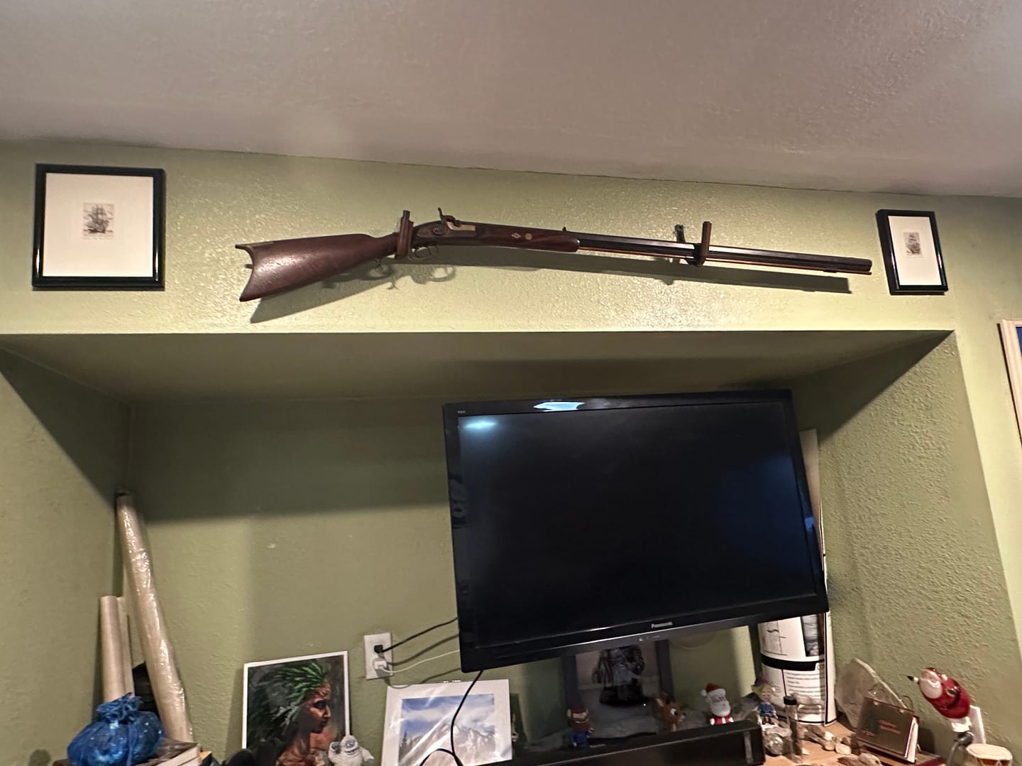 Customer photo review of Gun Hooks