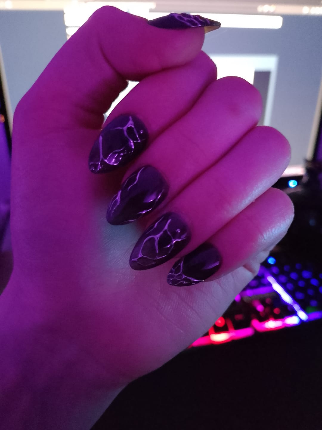 Customer photo review of Grey Jelly Ombre Press-On Nails, Chrome Vein Dark Gothic Fake Nails