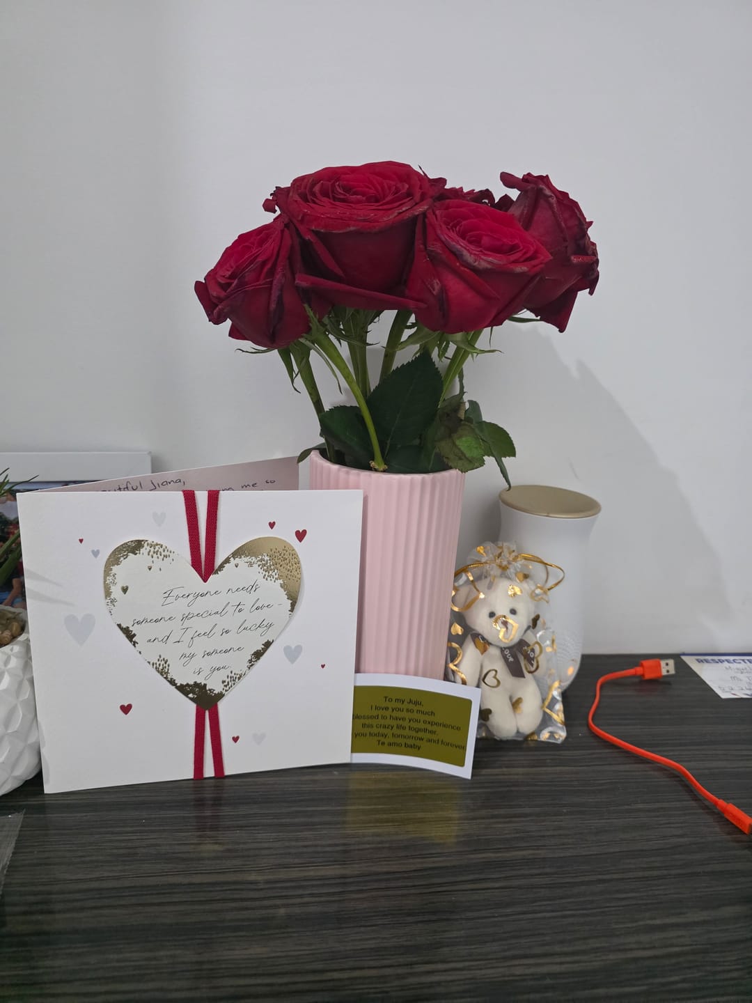Customer photo review of The Luxe Red Bouquet - Premium Red Roses