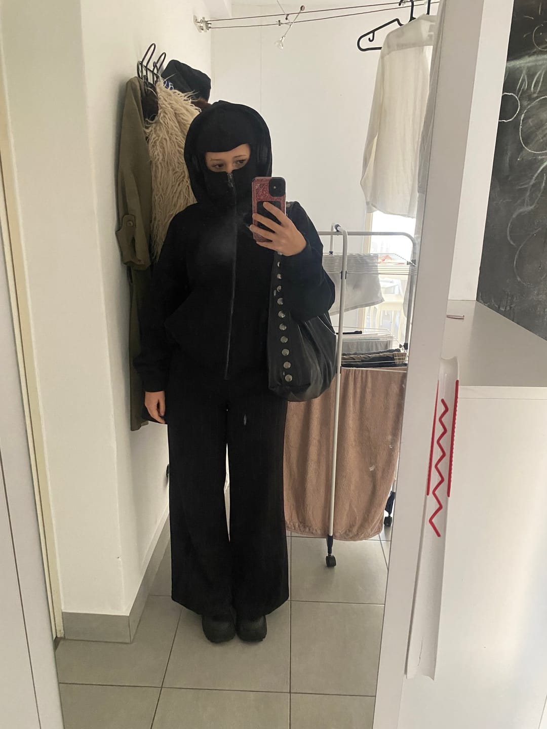 Customer photo review of 470 GSM BALACLAVA HOODIE LIMITED SILVER