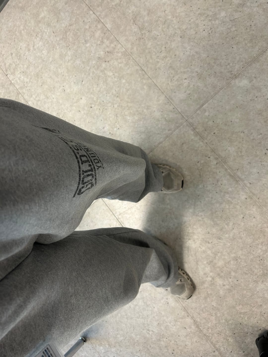 Customer photo review of 2052 - Gold's Iron Legacy Heritage Sweats