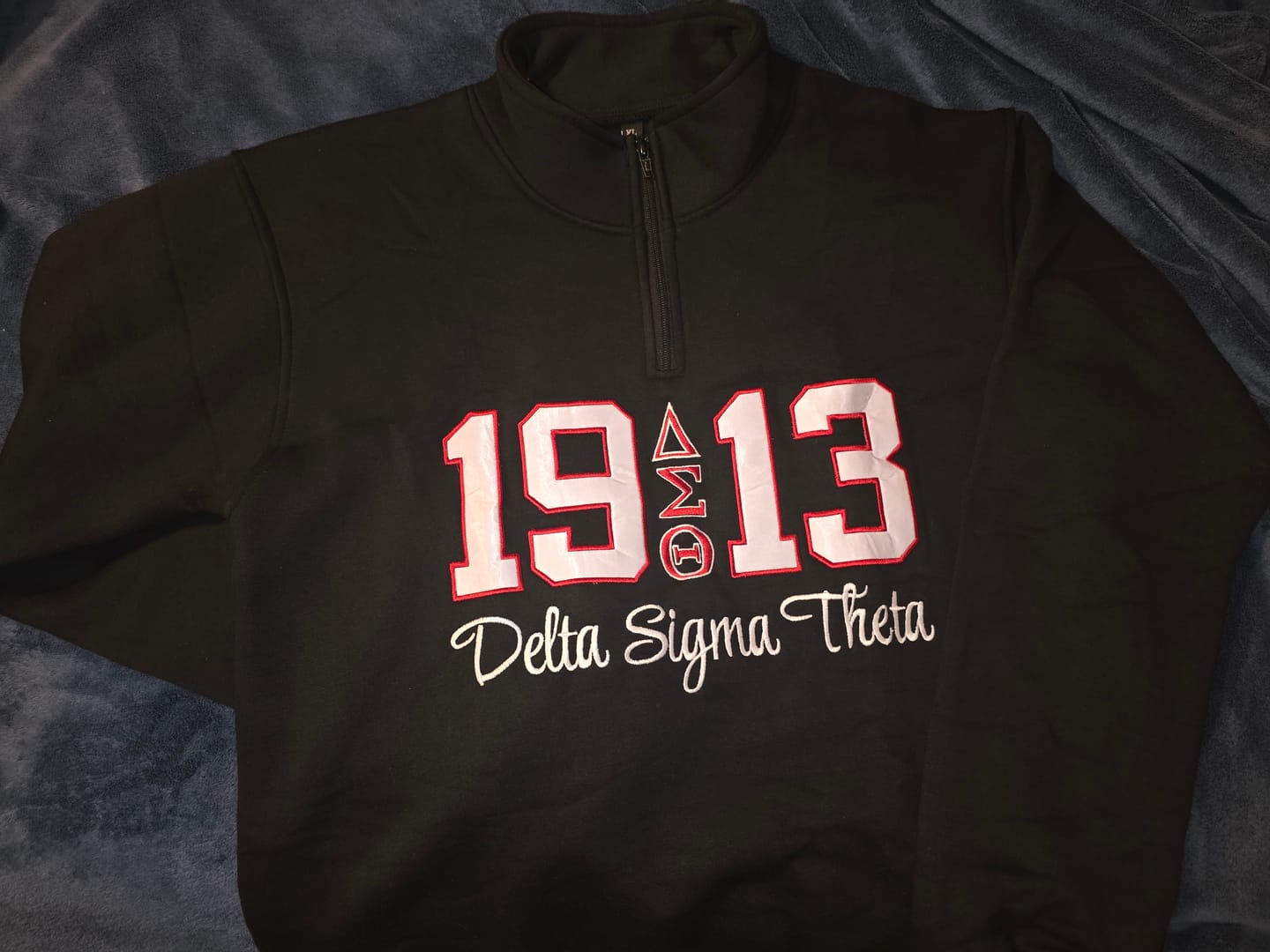 Customer photo review of 1913 SWEATSHIRT