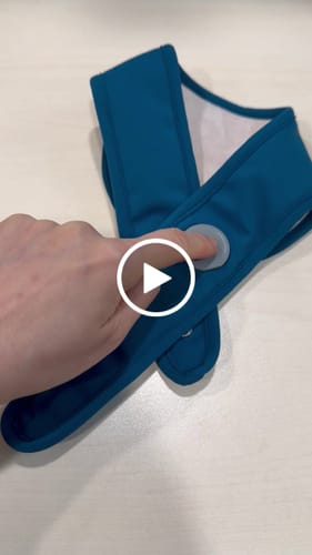 Customer video review of CoziOmmi Rechargeable Neck Warmer 2.0   | Upgraded Graphene Neck Wrap | Shoulder Pain Relief | 2000mAh Battery | HK EMC certification