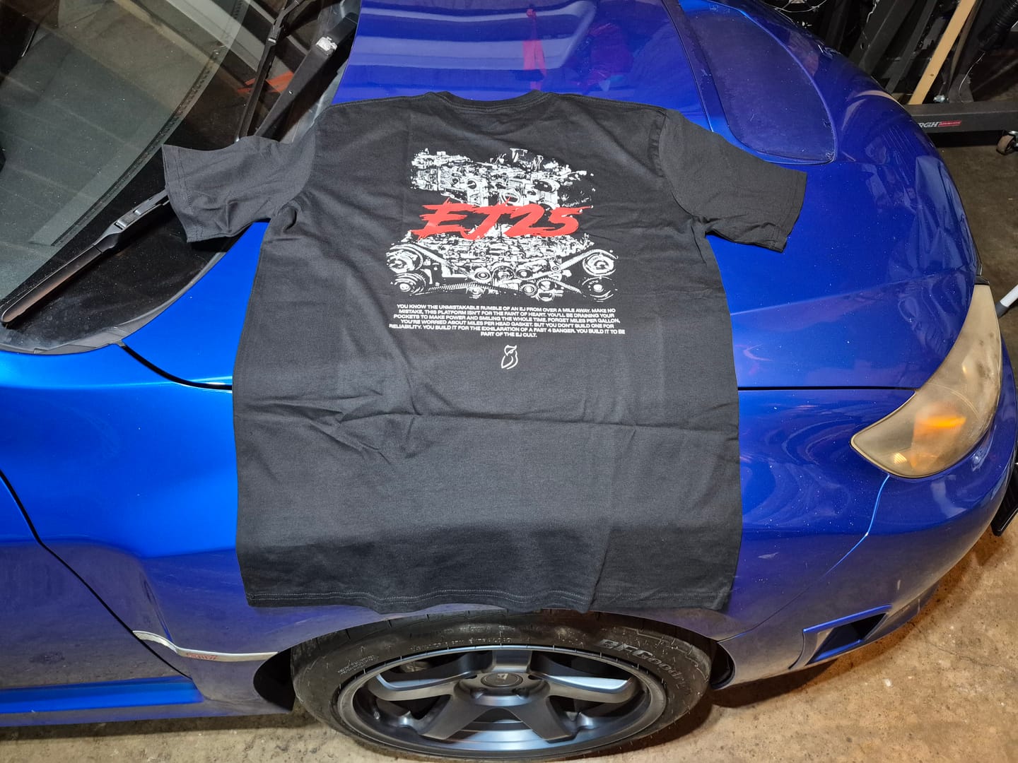 Customer photo review of EJ25 Tee- Black