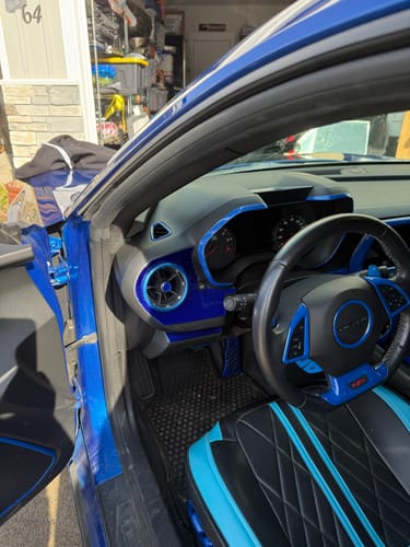 Customer photo review of 2016-2024 Chevy Camaro Real Carbon Fiber Driver Side Dash Overlay