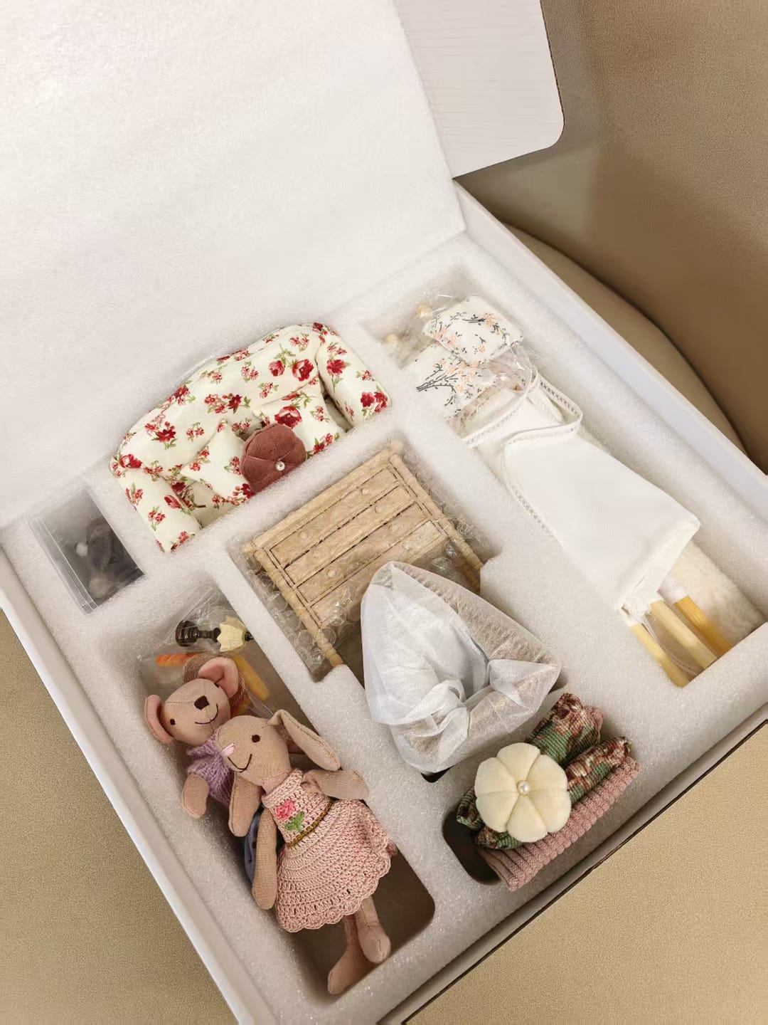 Customer photo review of Rainy Day Fort in the Living Room – Dollhouse Gift Box Set