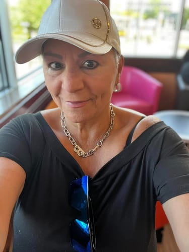Customer photo review of Magic Skin Changing Foundation