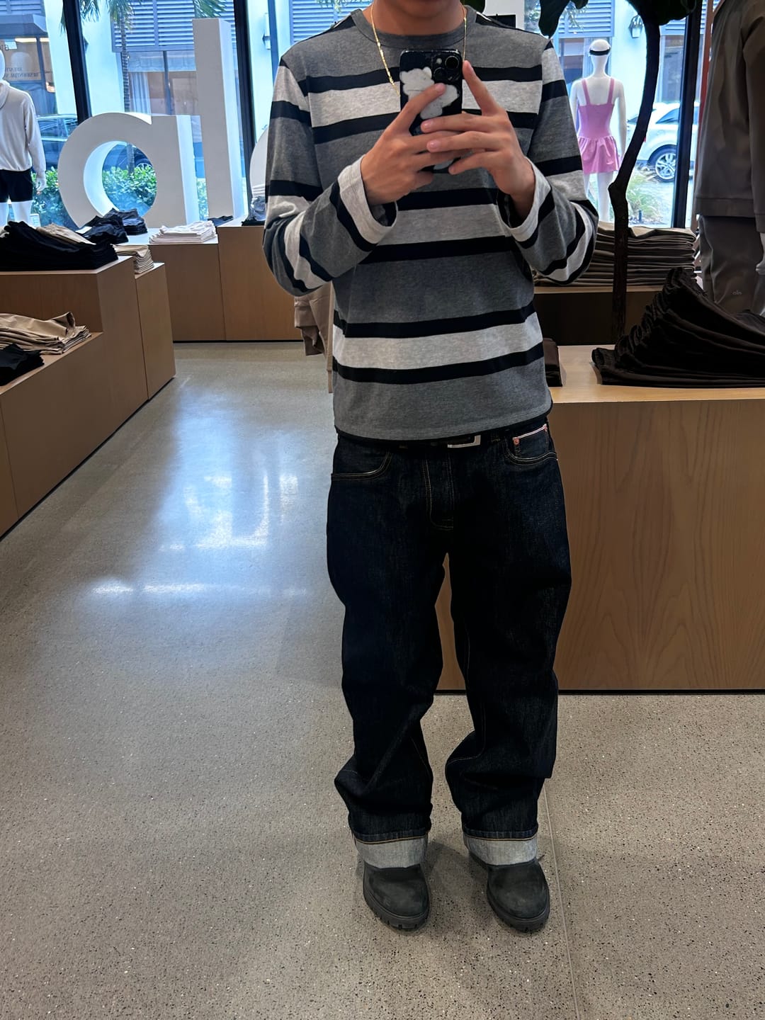 Customer photo review of 15.5OZ Classic 705 Wide-Leg jeans-Regular Wash