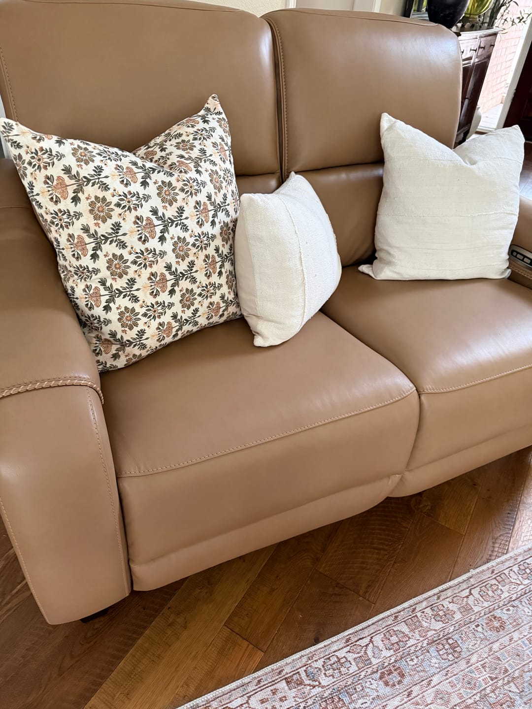 Customer photo review of Fannie - 18" | 22"