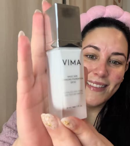 Customer photo review of Magic Skin Changing Foundation