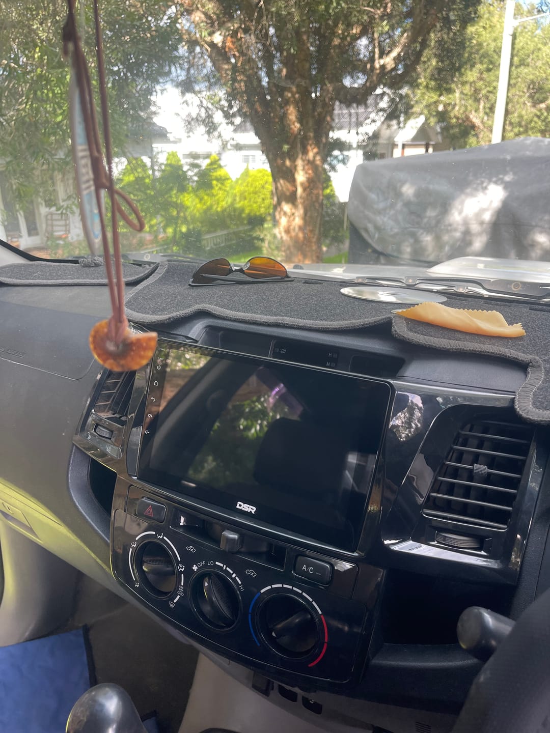 Customer photo review of Toyota Hilux N70 2005–2015 DSR Head Unit