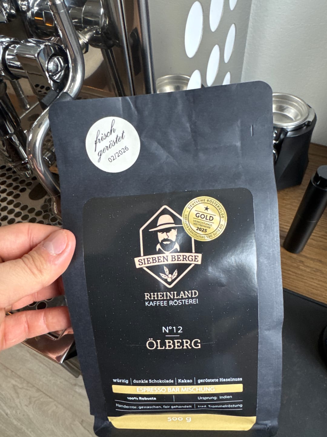 Customer photo review of N°5 Löwenburg – Kraftvolle Intensität mit samtiger Crema – Espresso Bar Mischung