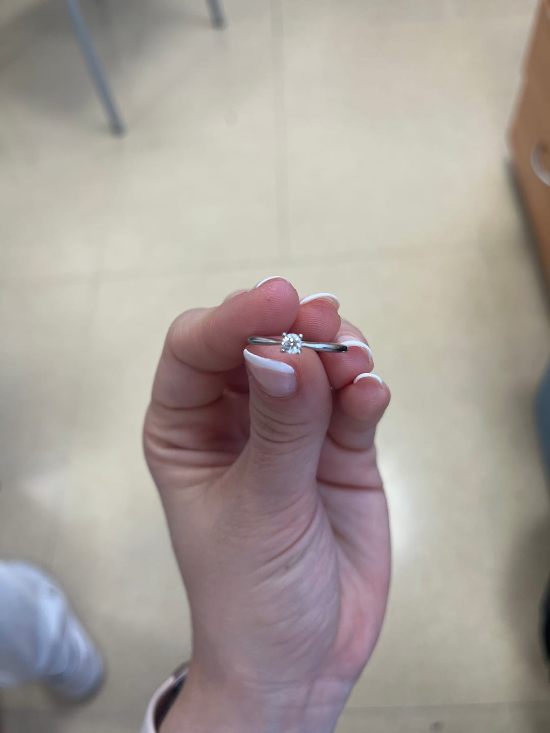 Customer photo review of Anillo Circonita Solitaria