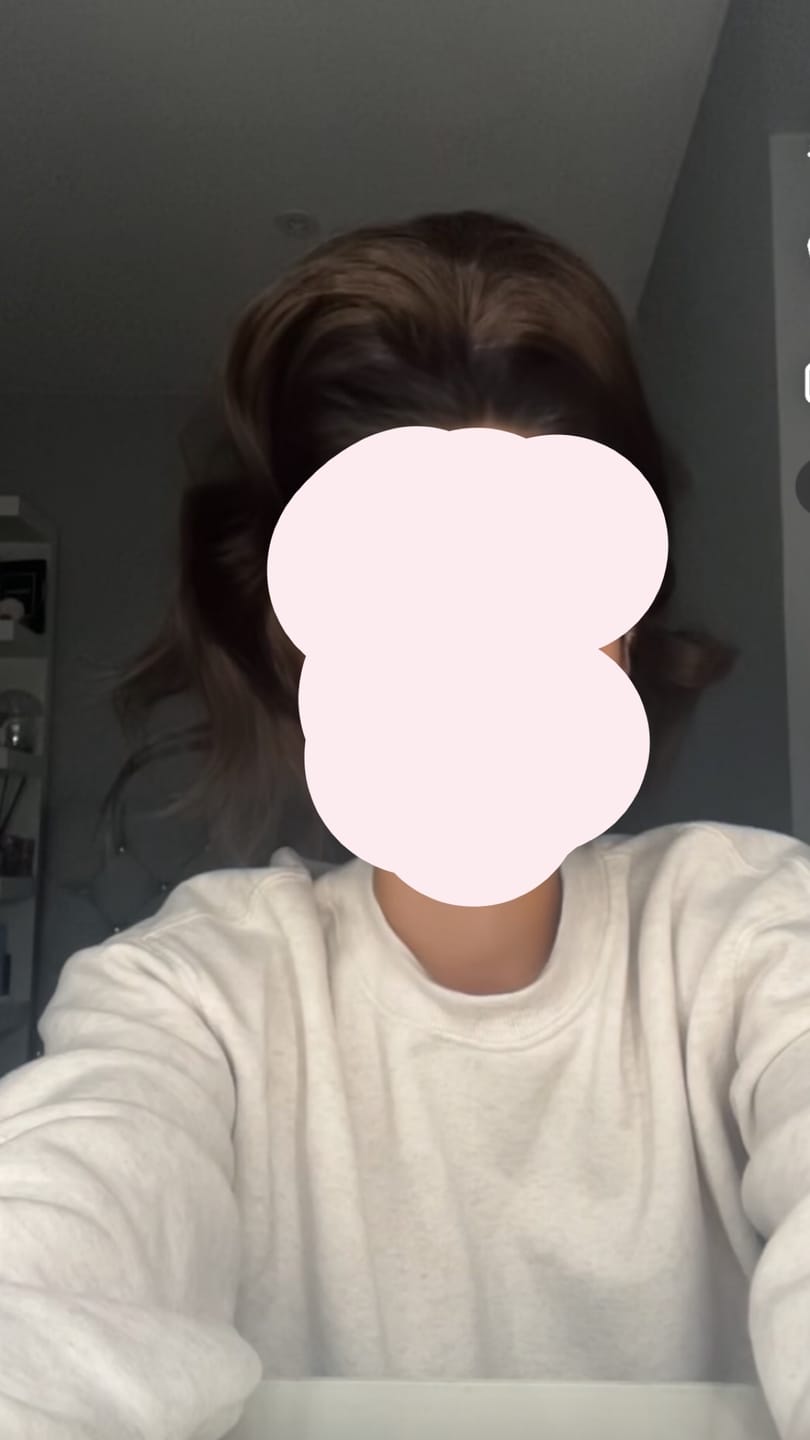 Customer photo review of Stranded Medium Wand Wave Clip-in Ponytail - Colour #2/5 Azalea